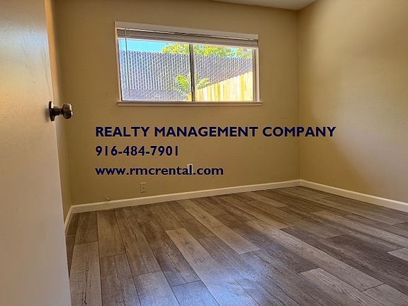 2813 Lerwick Rd - Vacant pics 4_05022025