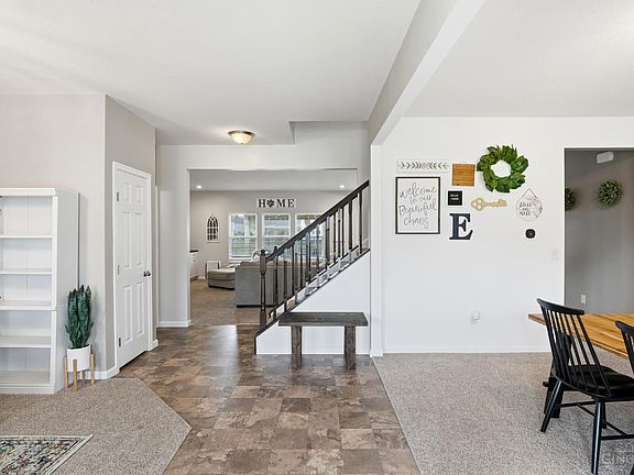 3rd image of 7178 Redridge Dr