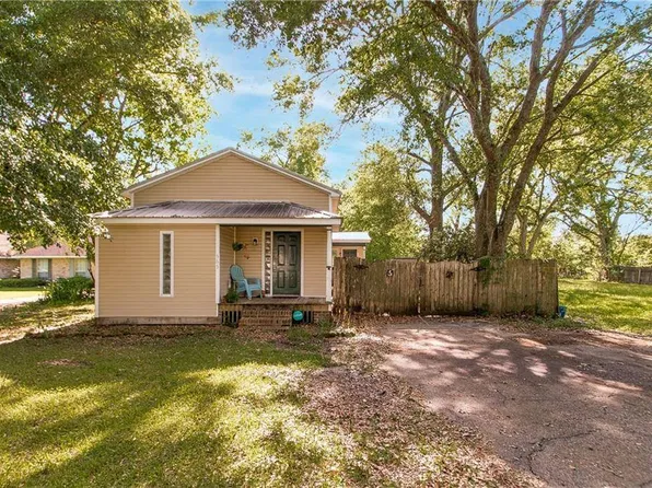565 S 6th St, Ponchatoula, LA 70454