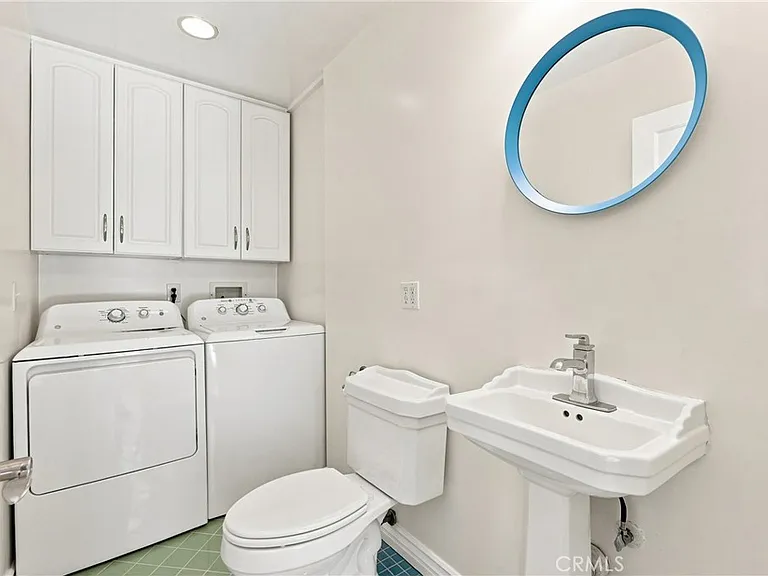 1408 Harkness St — Photo 28
