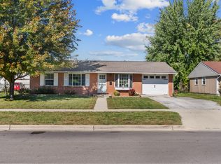 881 Upper Brandon Dr, Aurora, IL 60506