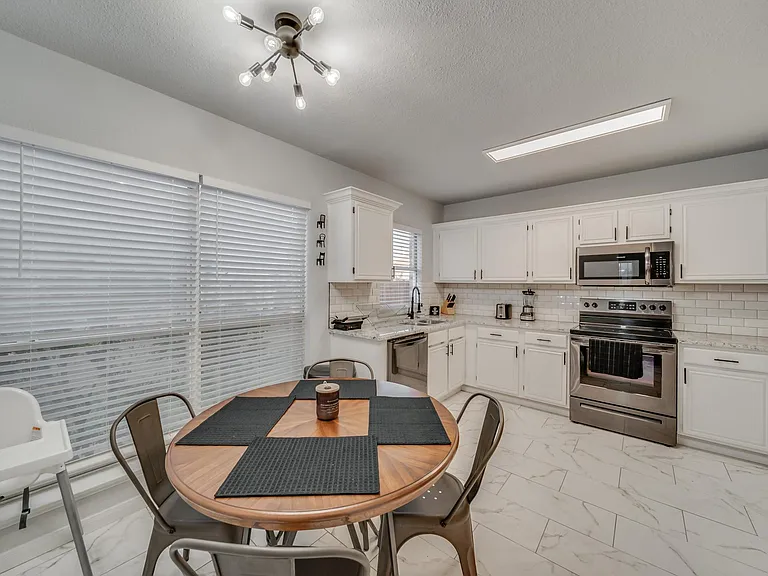 843 Sonora Ln — Photo 28