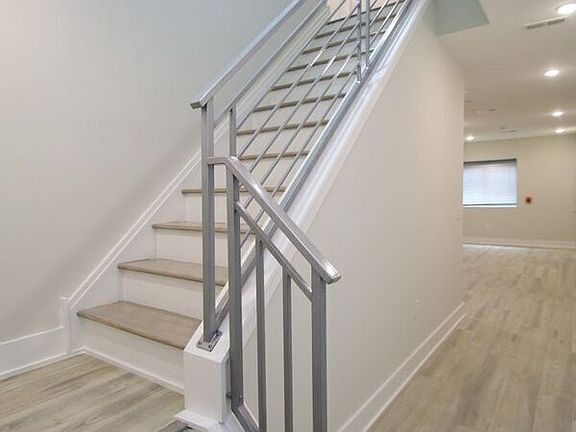 5th image of 3720 Haverford Ave #1F