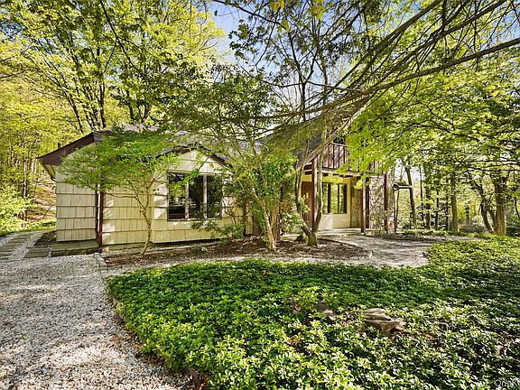 2nd image of 334 Pine Brook Road