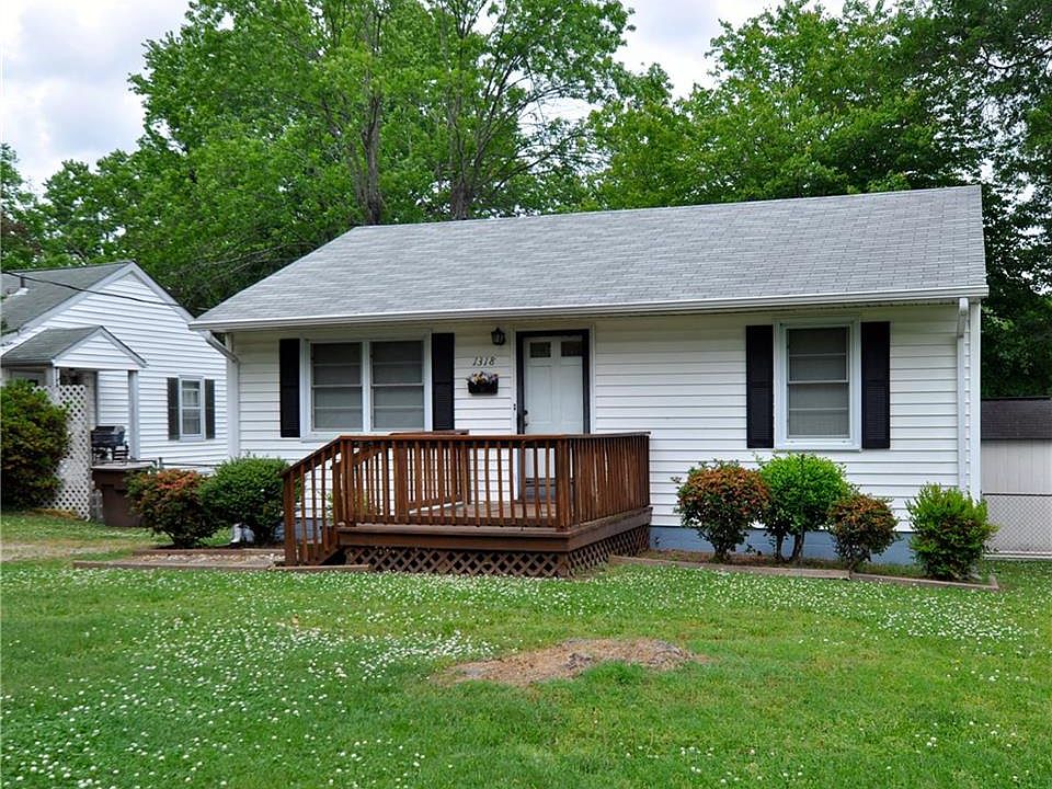 1st image of 1318 Tucker St