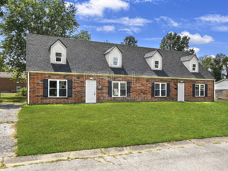817 Lancelot Ct — Photo 22