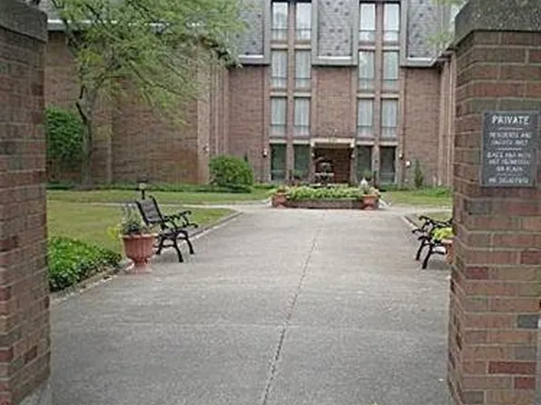 2365 Covington Rd APT 426, Akron, OH 44313