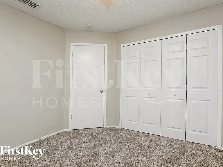 62 Abbey Hollow Dr — Photo 11