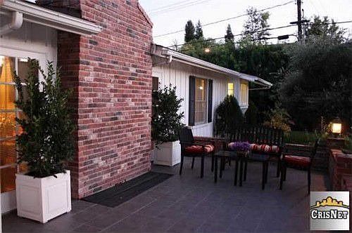 3rd image of 4804 Kelvin Ave