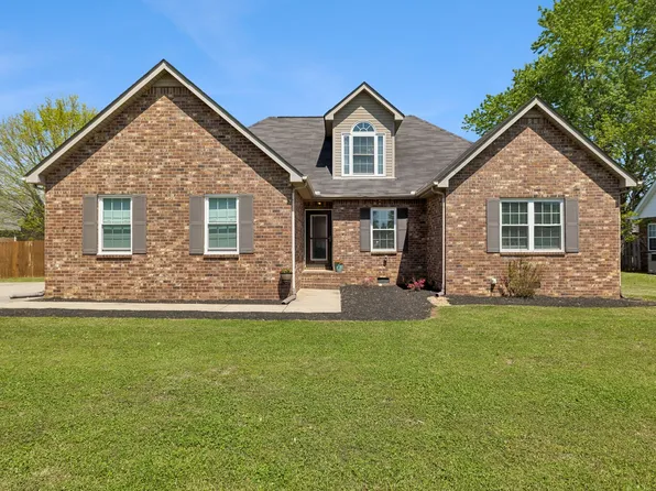 1928 Pennington Dr, Murfreesboro, TN 37129