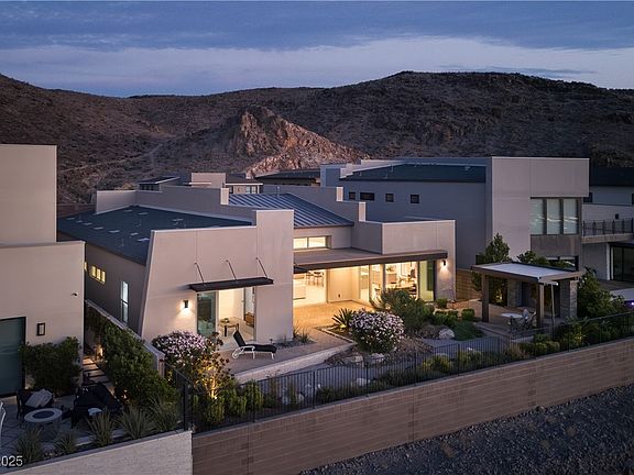 4th image of 2180 Skyline Heights Ln