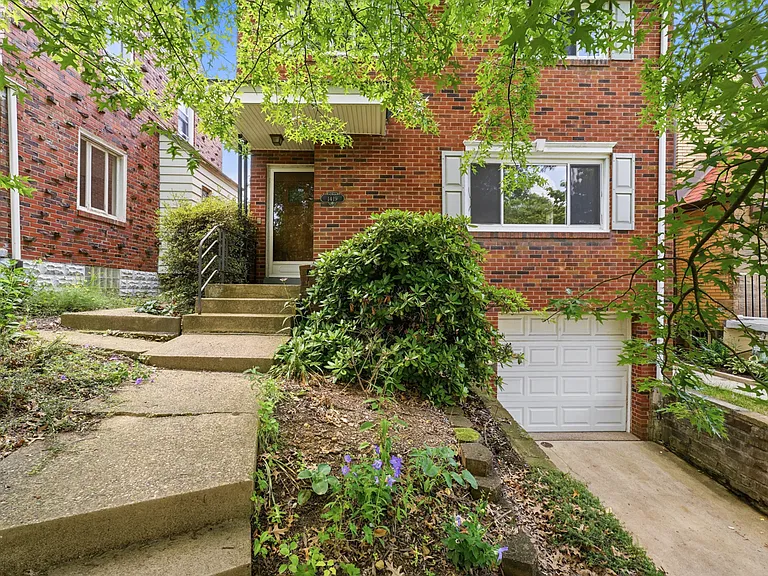 1419 Hawthorne St — Photo 1