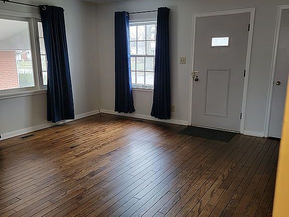 2nd image of 2248 College Ave