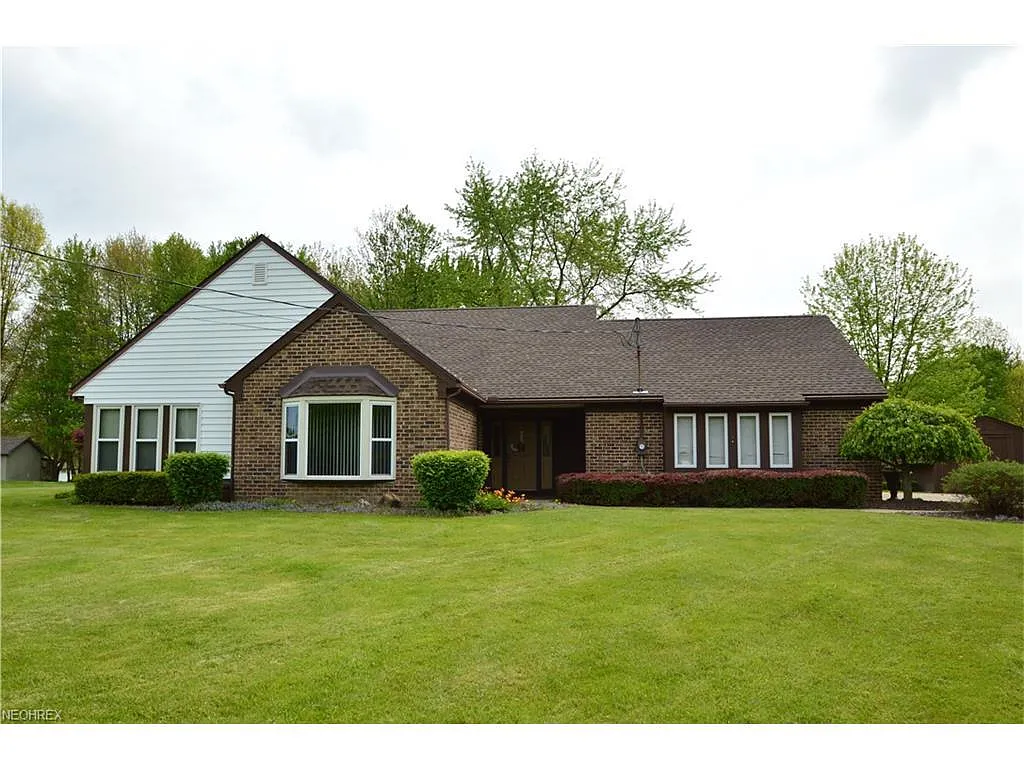 6775 Luteran Ln photo 1