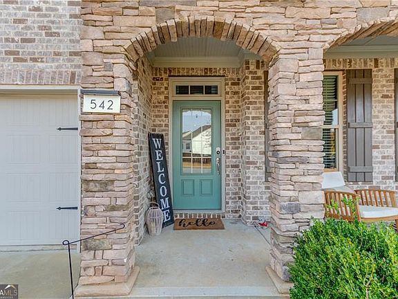 4th image of 542 Flyingbolt Run