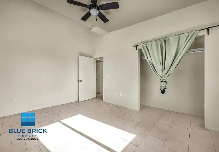 5869 S Figueroa St #3 — Photo 15