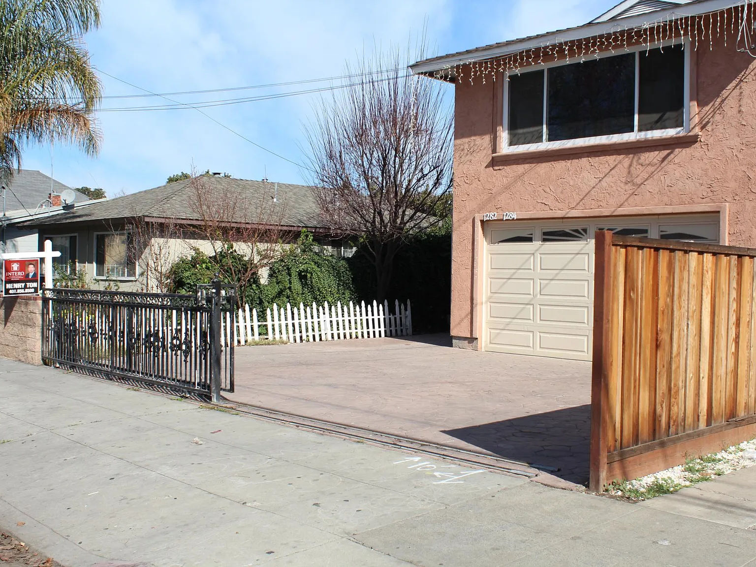 1282 Plum St — Photo 4