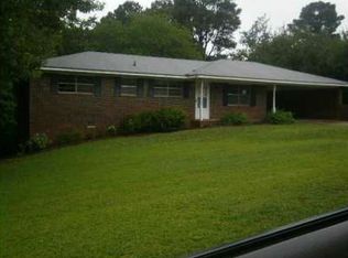 6438 Executive Dr, Winston, GA 30187