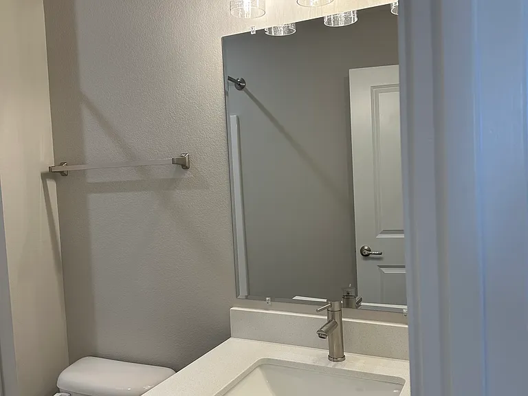1910 Howling Moon Way #B — Photo 17