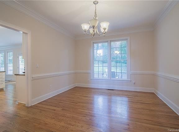 5th image of 3118 Highgate Dr