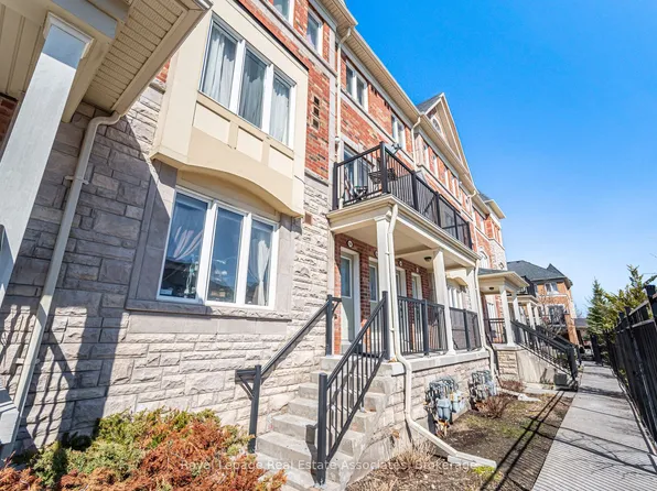 192 Louisbourg Way #107, Markham, ON L6E 0C2