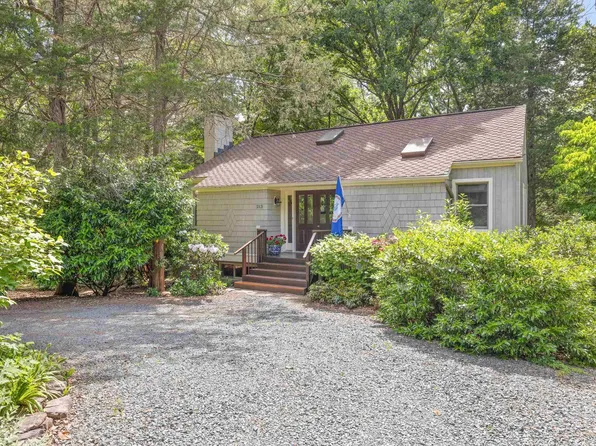 213 Turkey Ridge Rd, Charlottesville, VA 22903