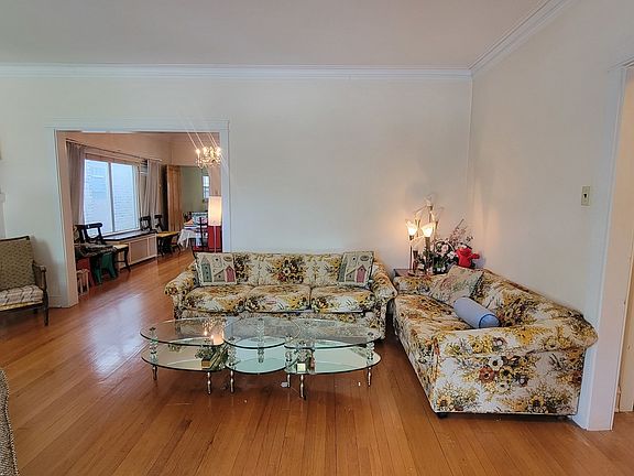 4th image of 4212 N Mozart St