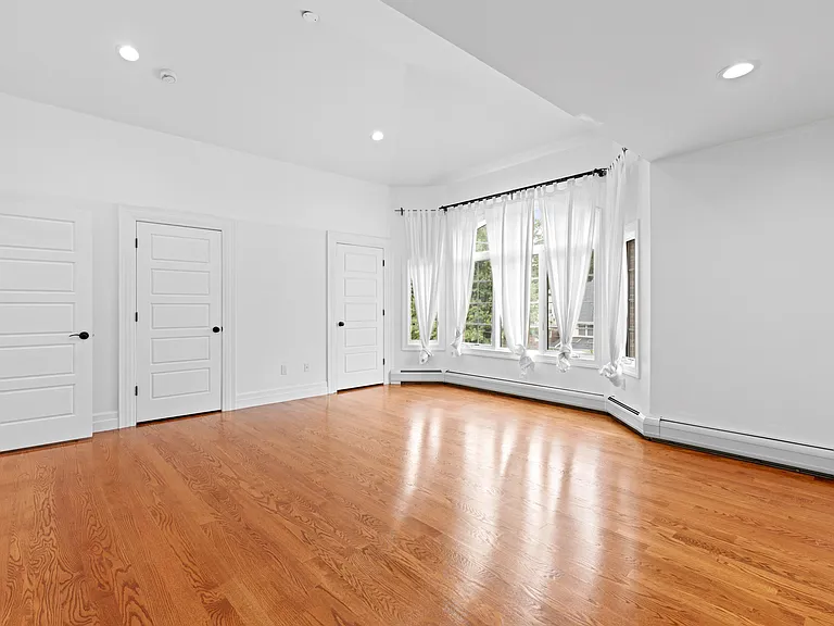 40 E Oakdene Ave #B — Photo 21