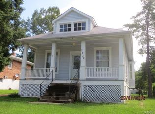 2832 Walton Rd, Saint Louis, MO 63114