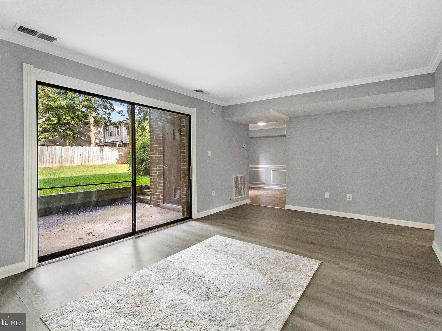 2 bed, 2.0 bath, 1200 sqft, $2,295 — Photo 3