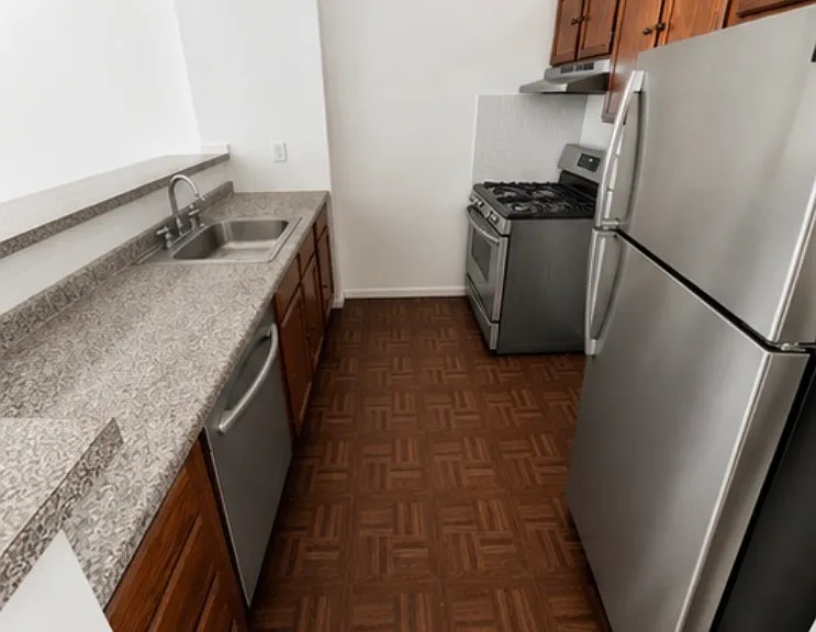 439 E 147th St #1 — Photo 3