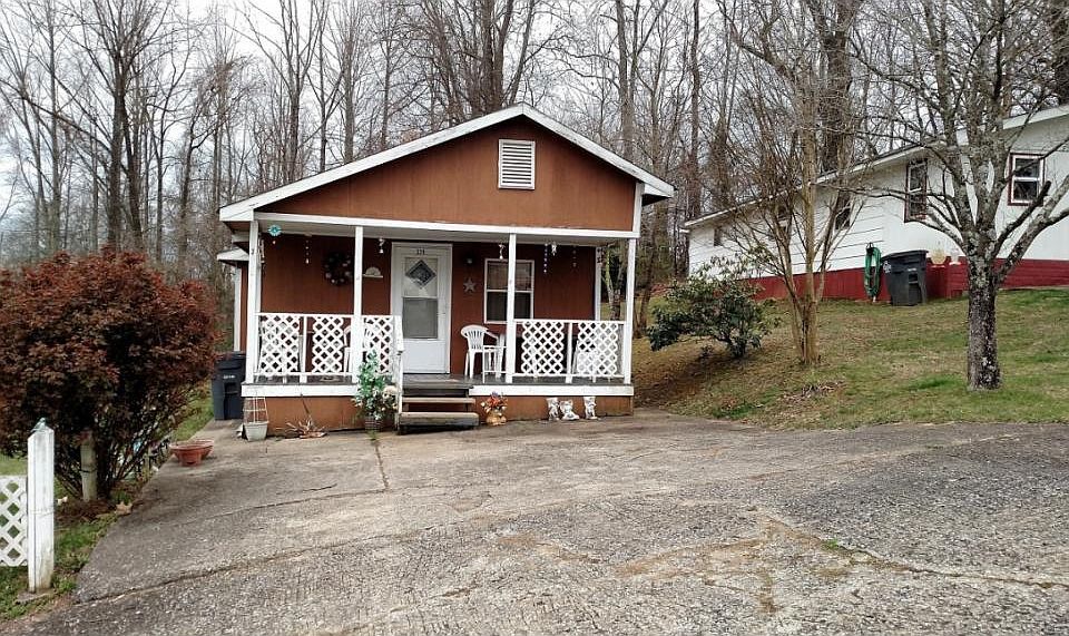 1st image of 237 Emmett St