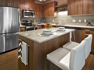 315 1st Ave N APT 609, Seattle, WA 98109