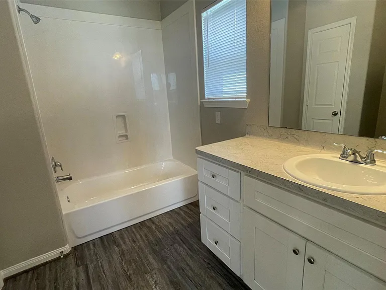 4510 Mayflower St #B — Photo 12