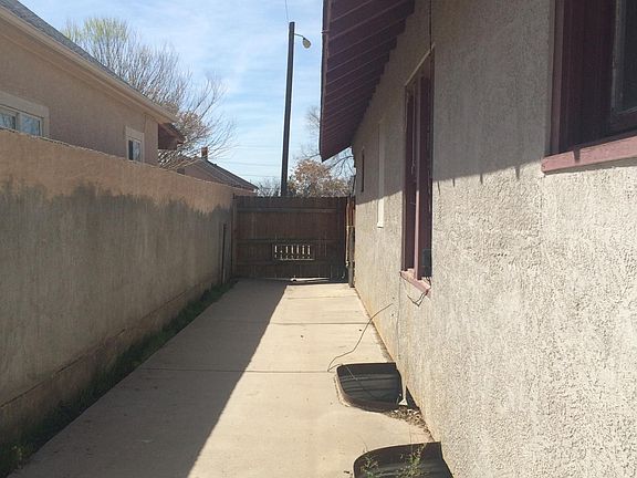 4th image of 1219 E 10th St