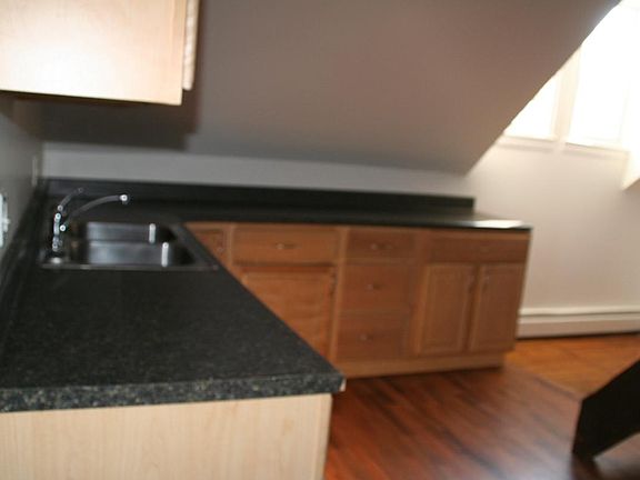 Kitchen ample Counter Space