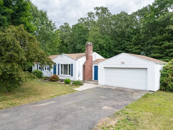 17 Yarmouth St, Longmeadow, MA 01106