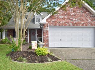 398 N Suncrest Loop, Slidell, LA 70458