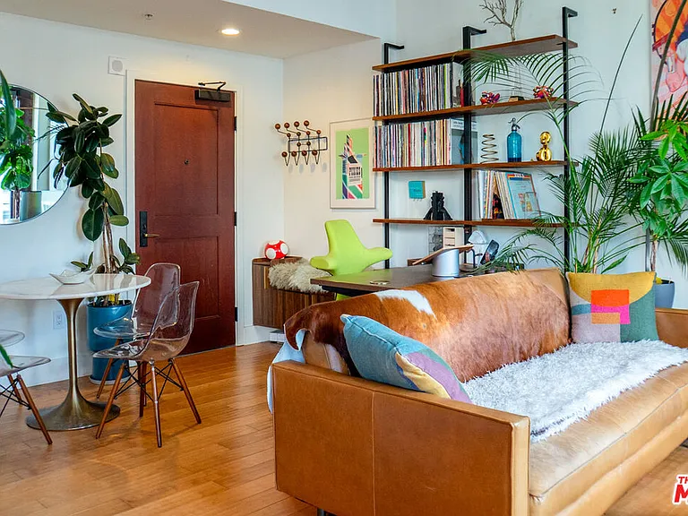 460 S Spring St #903 — Photo 10