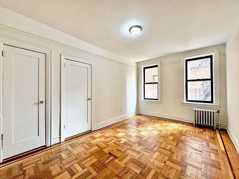 26-80 30th St #2A — Photo 7