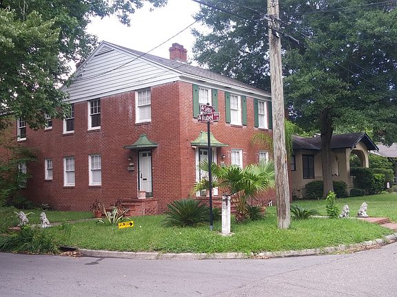 2nd image of 2897 Selma St