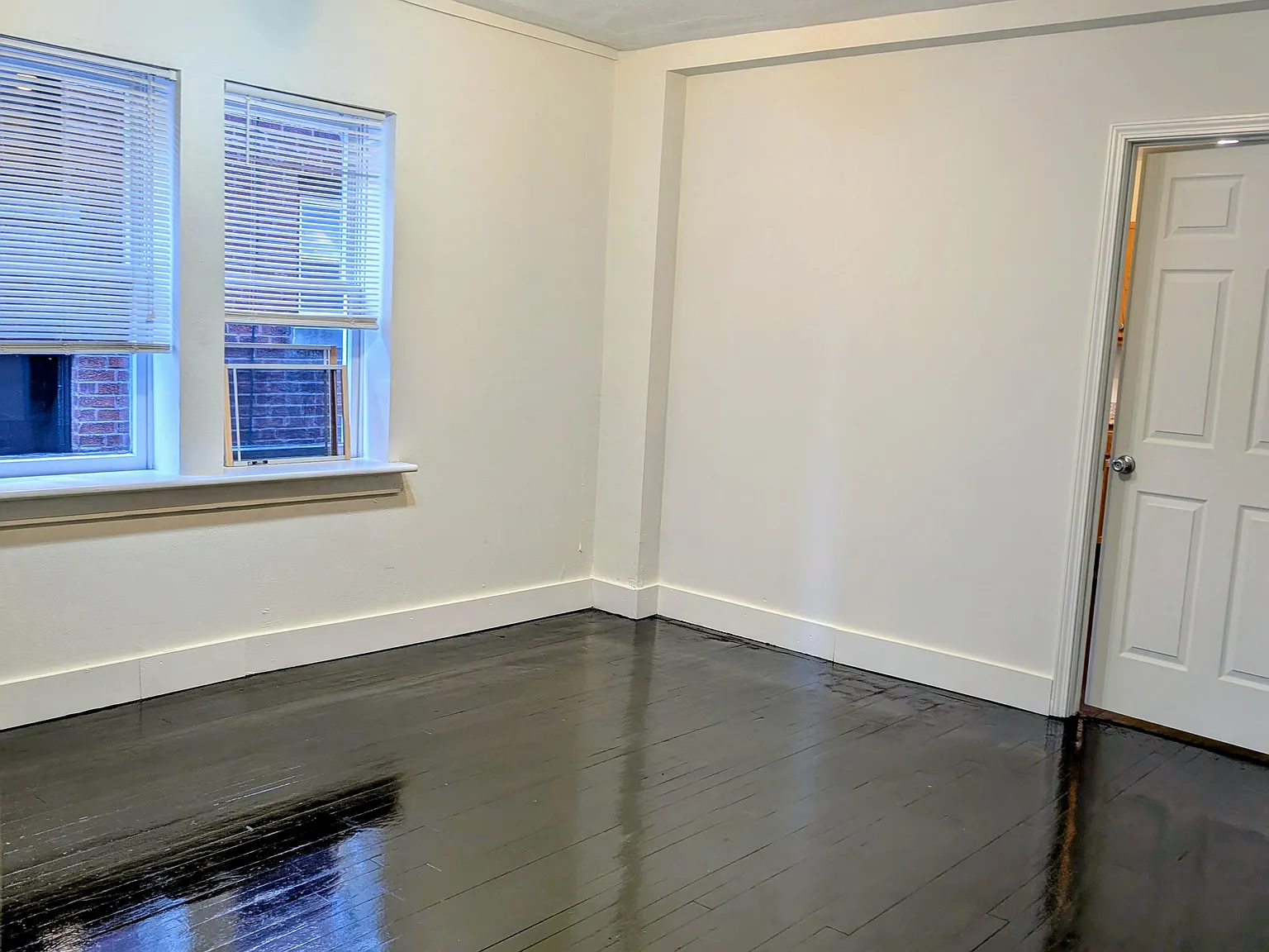 2 bed, 1000 sqft, $1,500 — Photo 4