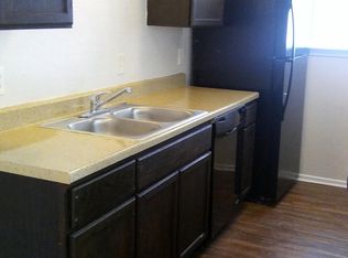 6100 Sparrow Wood Ln APT 214, Fort Worth, TX 76112