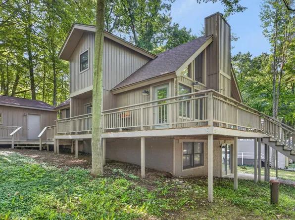 11299 Alpine Rd, Stanwood, MI 49346