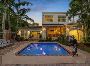 32 SW 23rd Rd, Miami, FL 33129