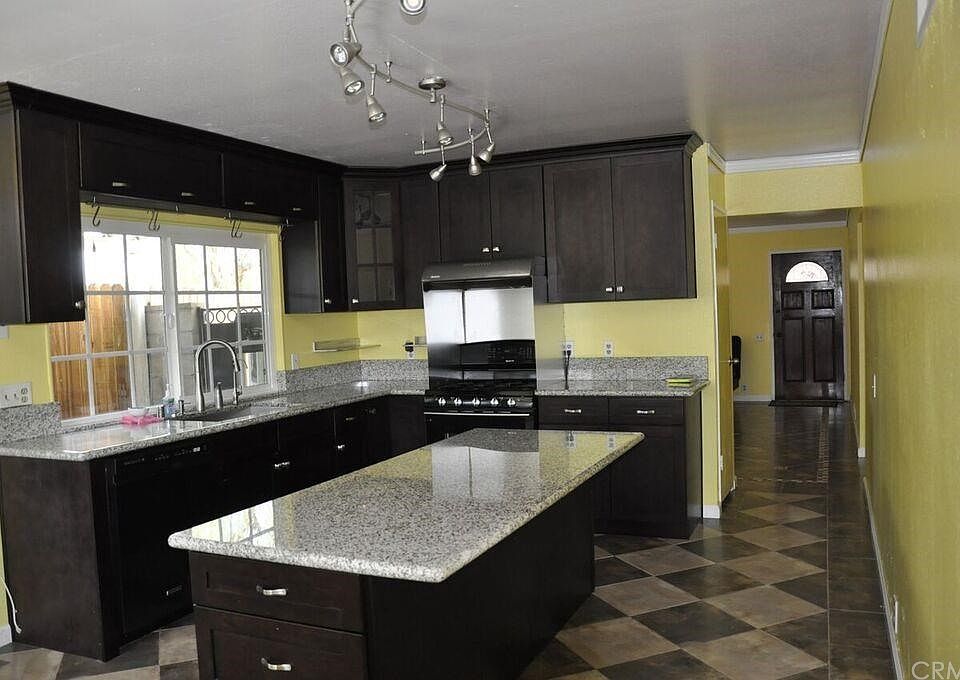 1st image of 1720 Glenridge Cir