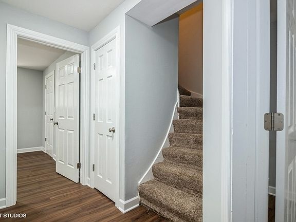 5th image of 2537 N Wayne Ave APT 1R
