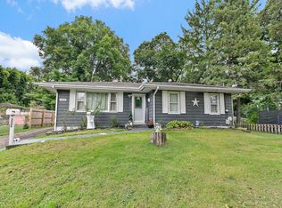 2008 Eastmoreland Ave, Rockford, IL 61108