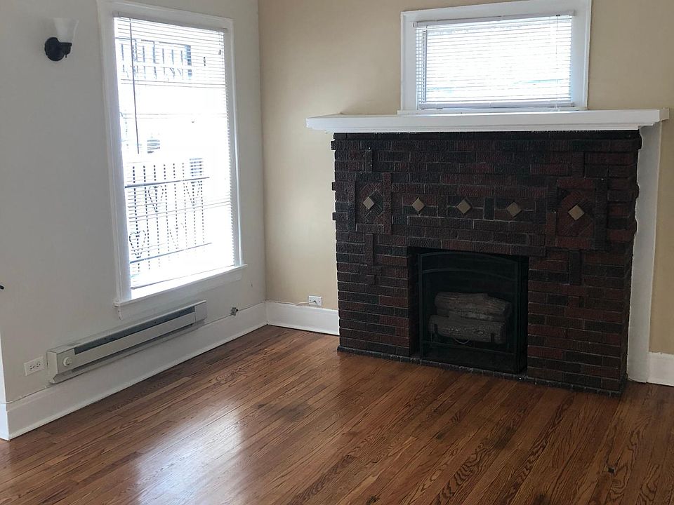 1st image of 519 W Arlington Pl #2F