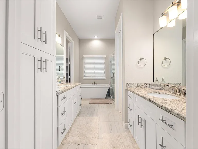 3334 Beverly Forest Dr — Photo 17
